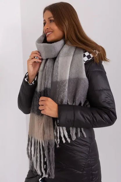 Shawl - black / one-size-fits-all